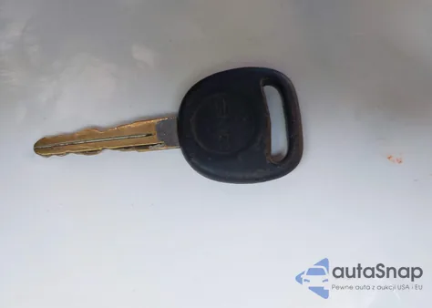 2005 GMC Sierra K2500 Heavy Duty z USA, uszkodzony, nr VIN 1GTHK24235E208081